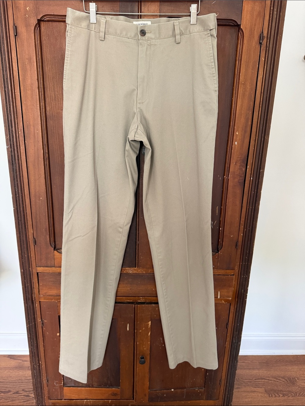 Dockers Men's Chinos in Khaki - Tall length